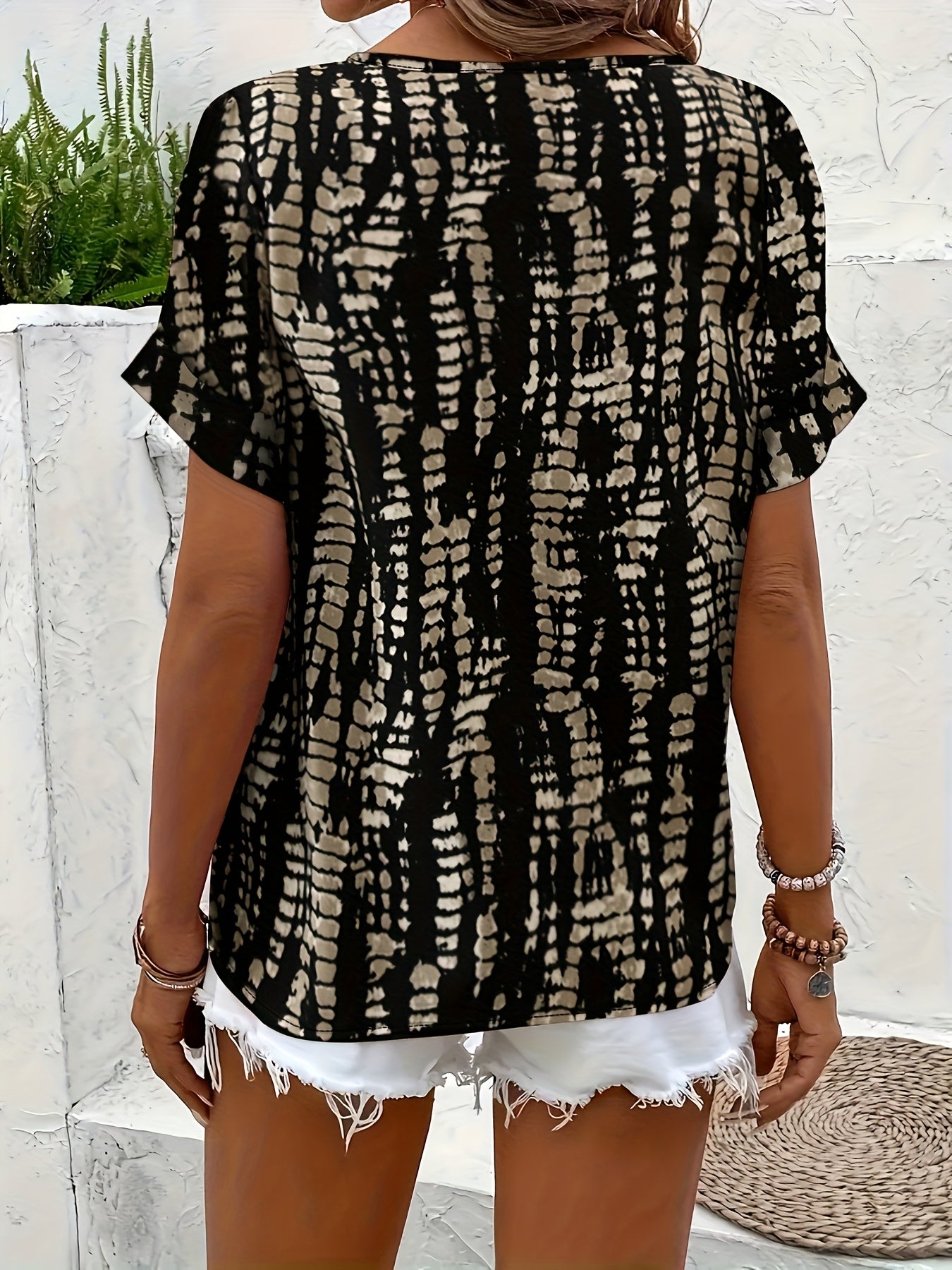 Notchara Print Blouse