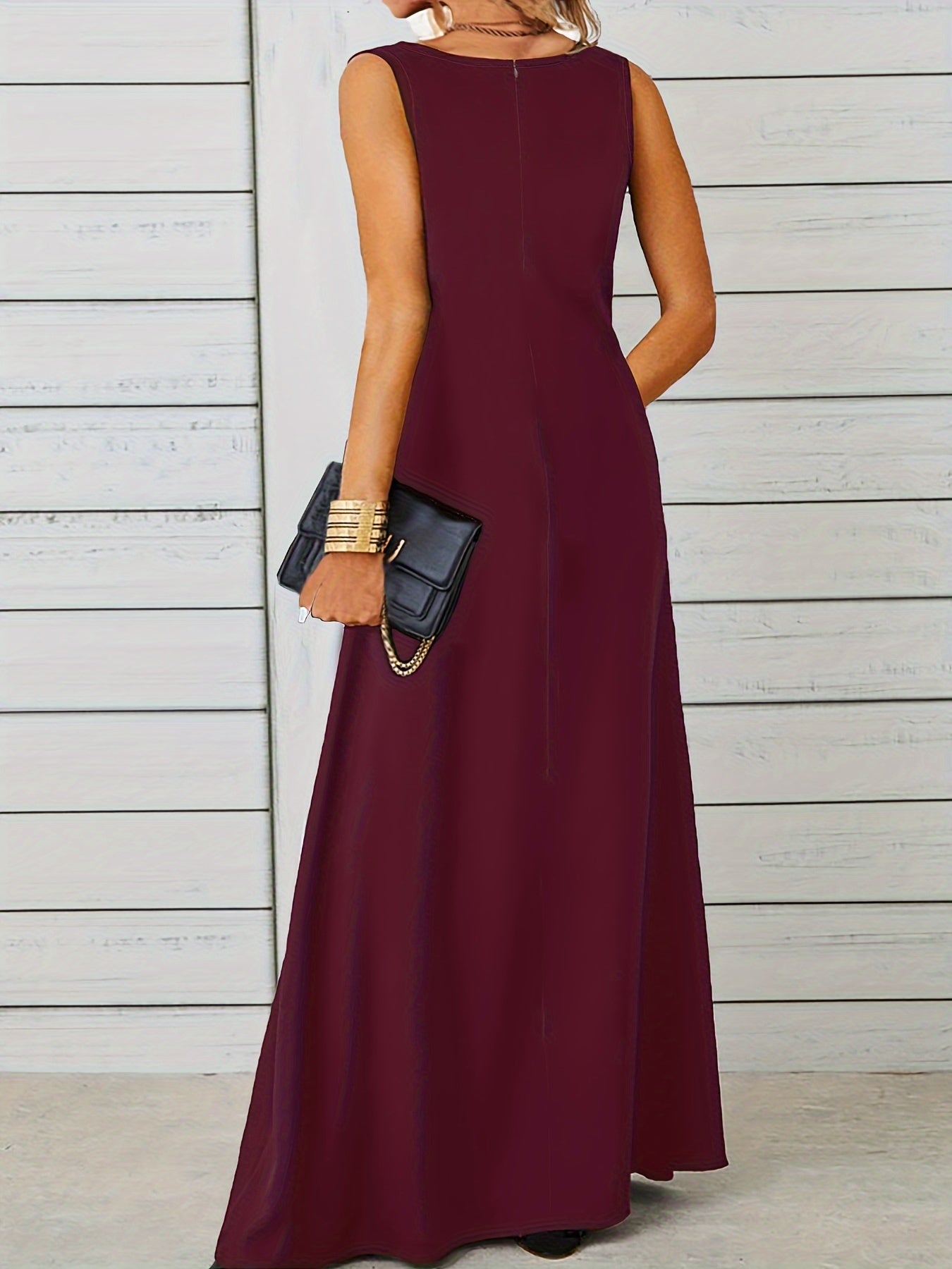 Elegant Sleeveless Jacquard Dress